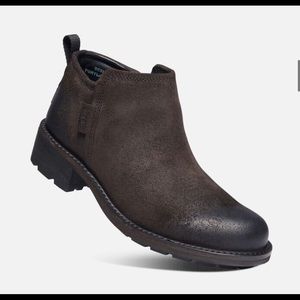 Keen Boots , Oregon City low boots , size 9